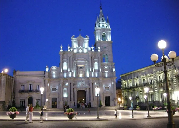 Holidays In Sicily 阿奇雷亚莱